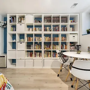 An Independent Beach Retreat Steps From The Lake And Right In The City Canada